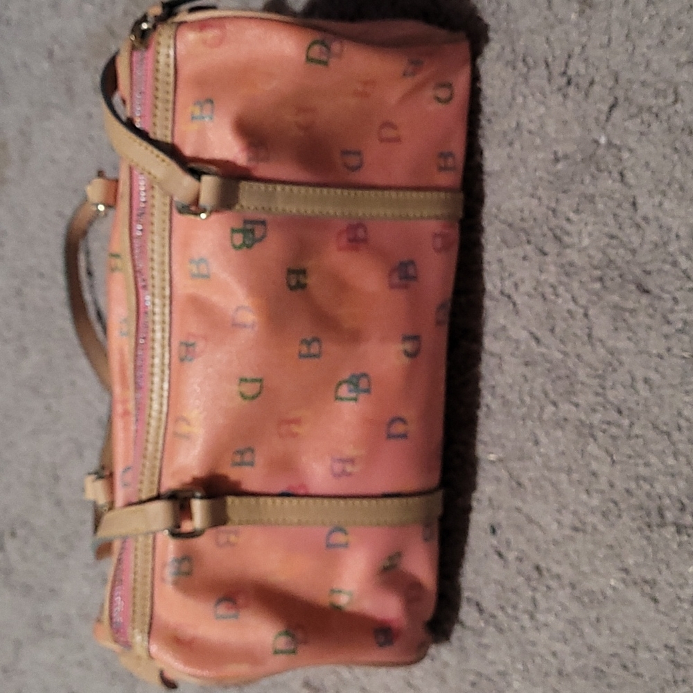 Dooney & Bourke
